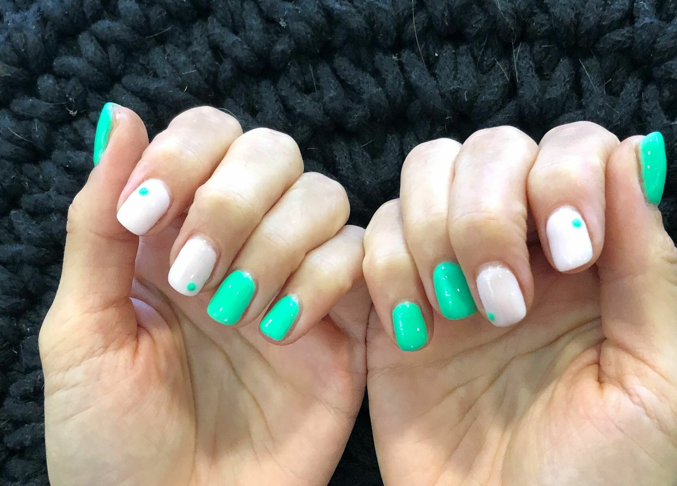 Chic green and white nail art at Salon 144, Cabo San Lucas, Baja California Sur, MX.