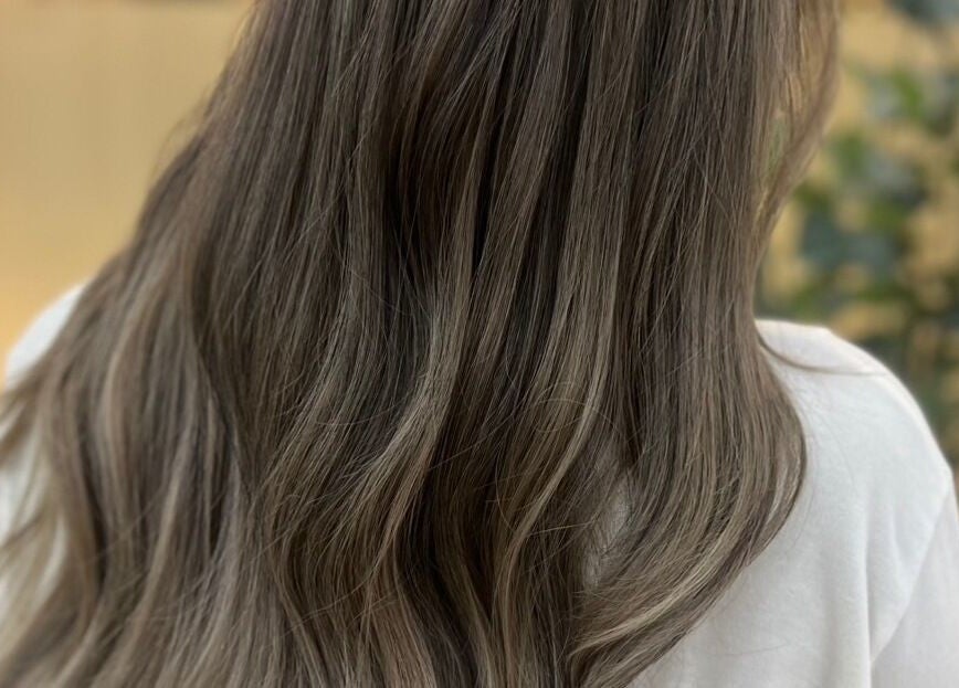 Lush brown hair at Niche Salon Bangkok, Krung Thep Maha Nakhon, Krung Thep Maha Nakhon, TH.