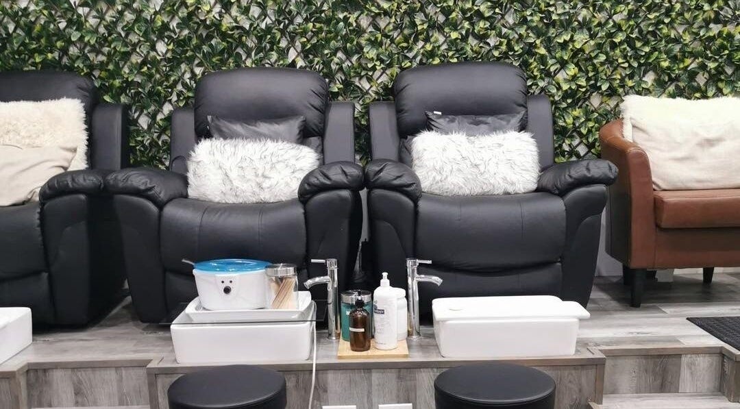 Luxury spa chairs at Modern Esthetics in Carstairs, Alberta, CA, offering a tranquil wellness experience.
