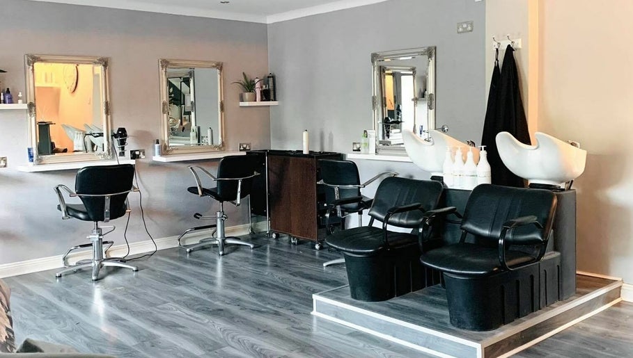Allure Hair and Beauty Salon afbeelding 1