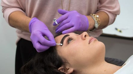 Jane Simpson Brows obrázek 3