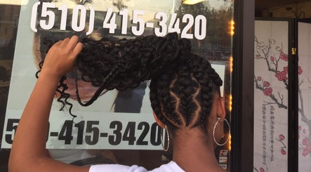 Sofia African Hair Braiding Salon изображение 3