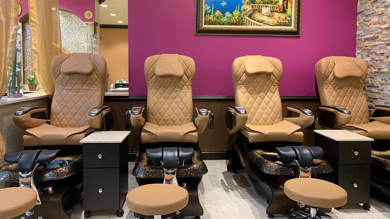 Venetian Nail Spa - 10000 Perkins Rowe Suite G140 - Baton Rouge | Fresha