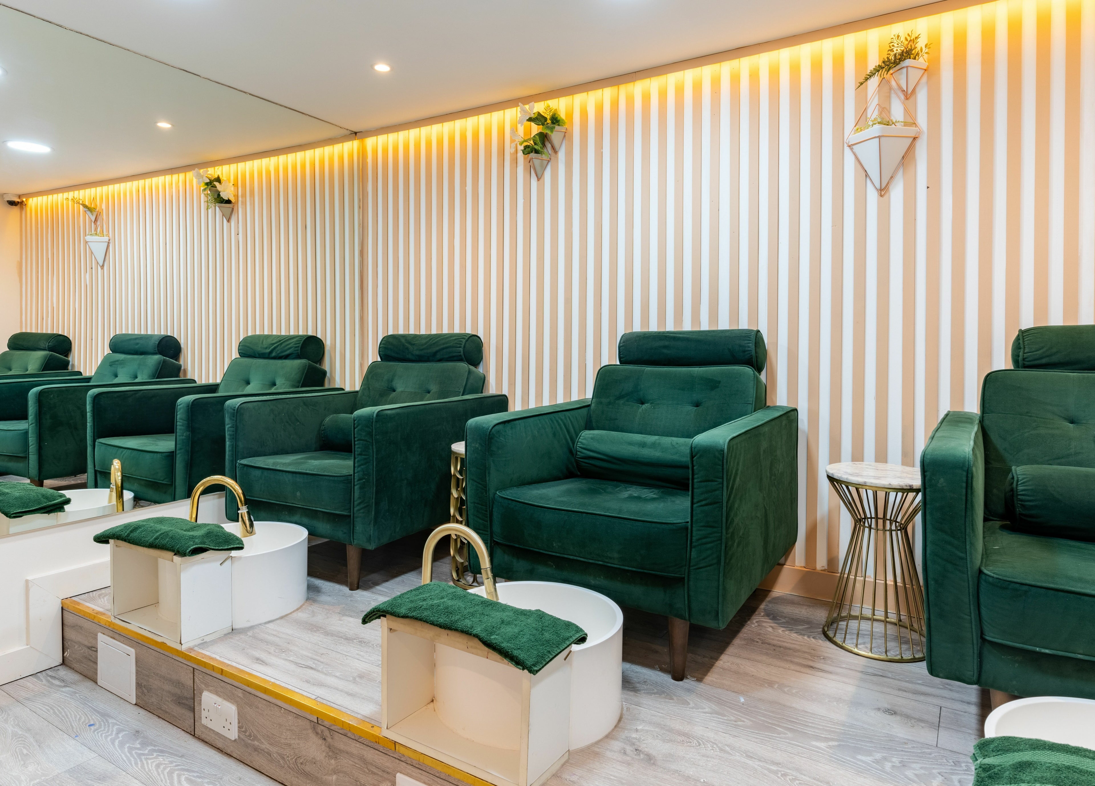 Luxurious seating at Eighty-8 Notting Hill beauty venue in London, England, GB for premium wellness experiences.