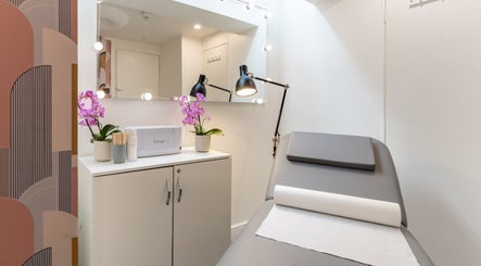 Eighty-8 Kings Road image 3