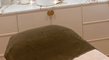Le Beau Room