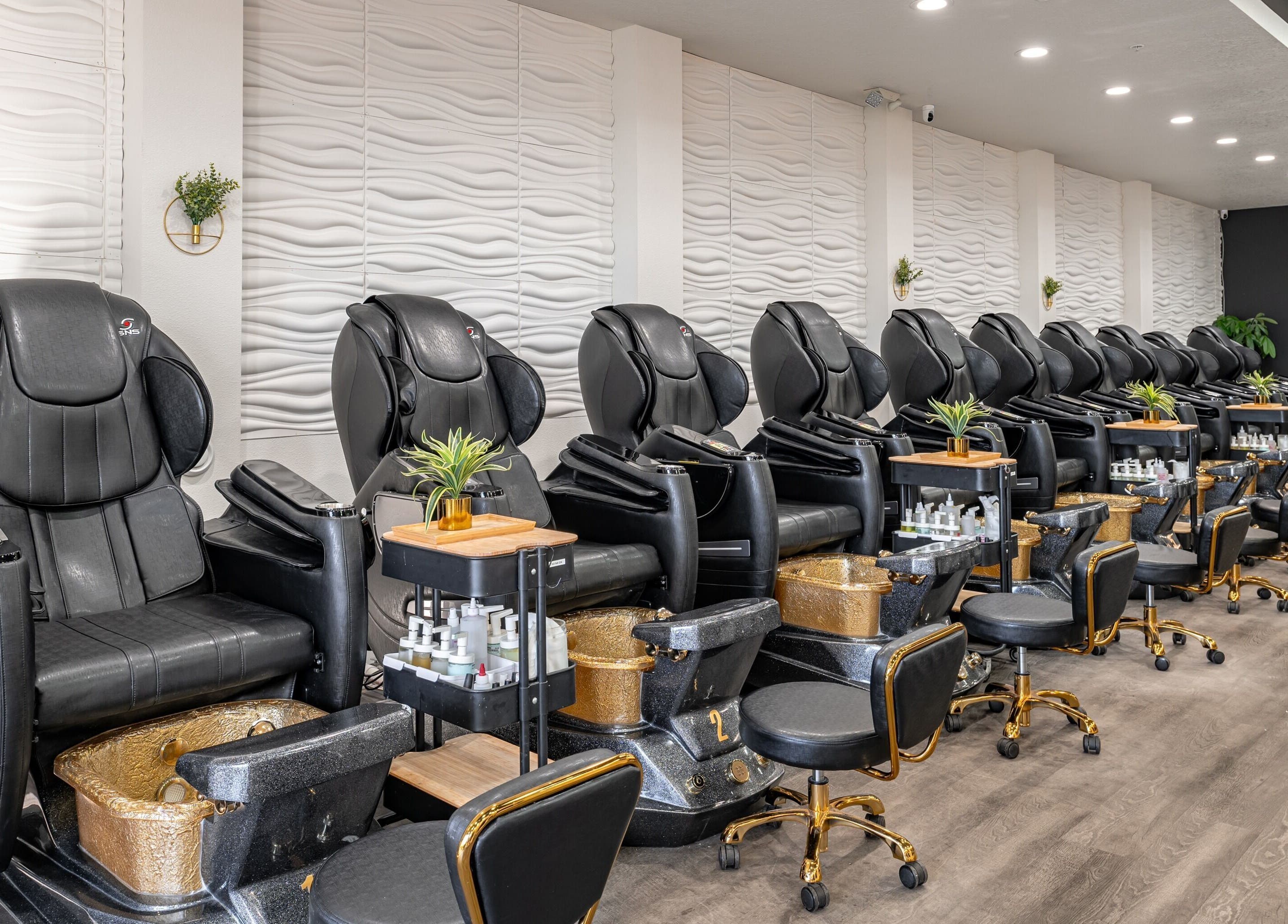 Luxurious pedicure chairs at Flex-I Nails Spa, offering relaxation in Orlando, Florida, US.