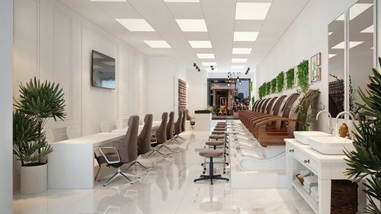 Pearl Nail Bar College (534 College St) 3