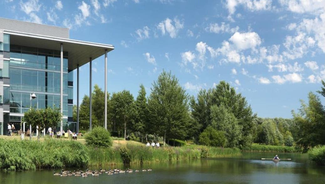 Peaceful lakeside view at SHAPINS Clinic | Reading, in Reading, England, GB. Perfect locale for relaxation.