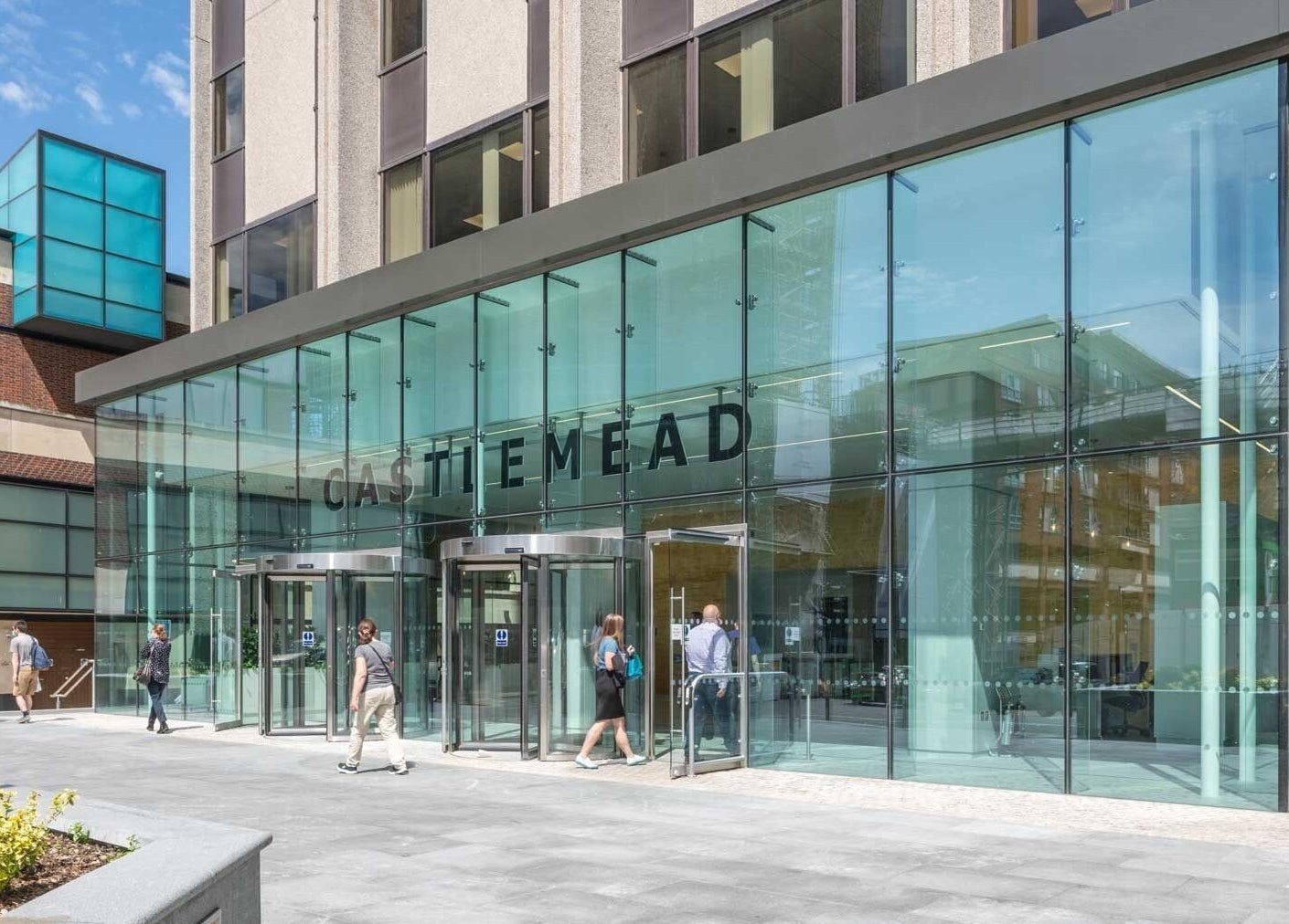 Modern entrance of SHAPINS Clinic | Bristol, located in glass-fronted building in Bristol, England, GB.