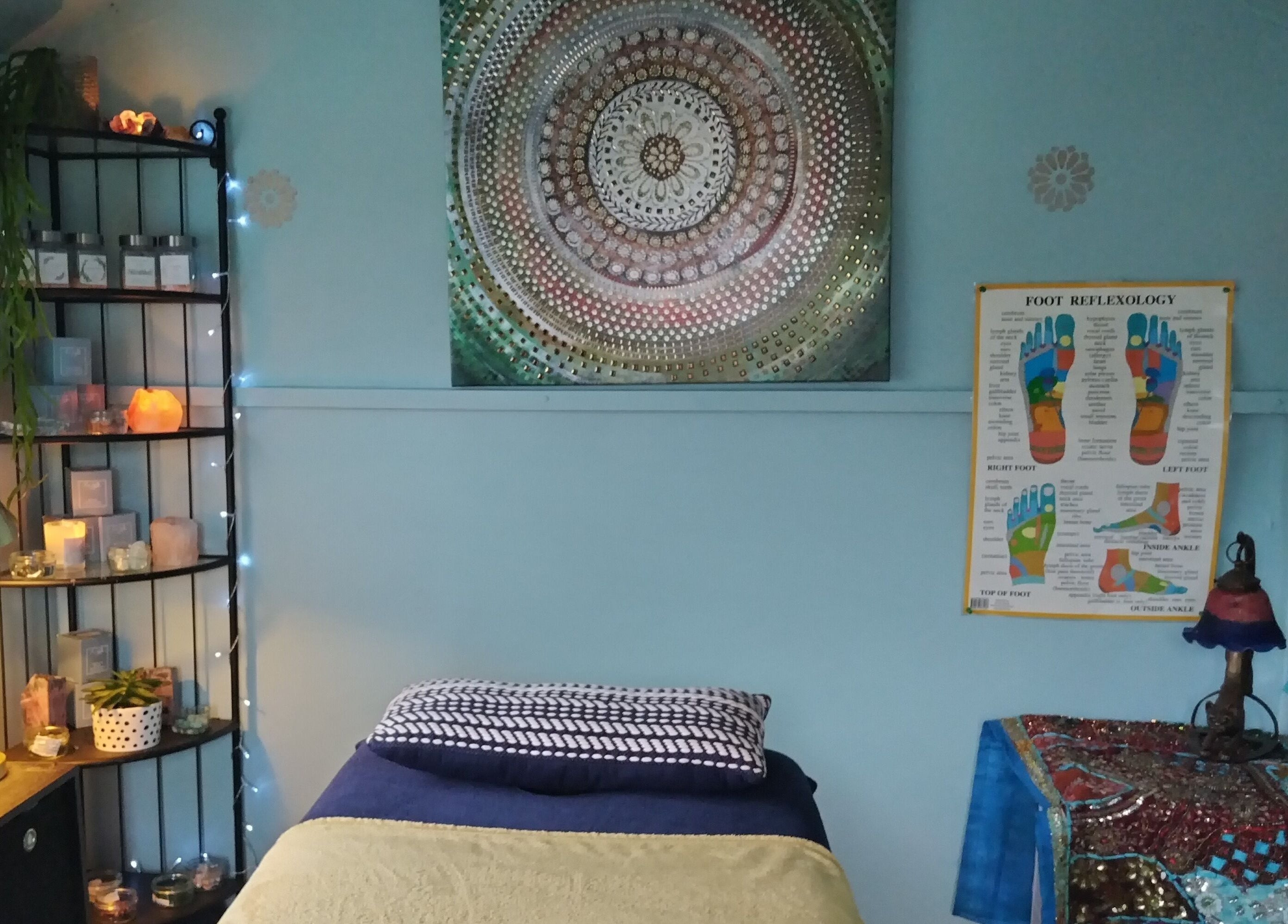 Relaxing therapy room at Holistic Shed with Laura Kirk, Matlock, England, GB.
