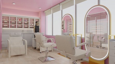 InstaBeauty Salon image 3