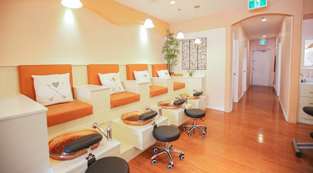 Image de Pinky Nails and Spa on Davisville 2