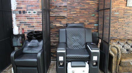Immagine 3, Tornado Gents Salon - JLT