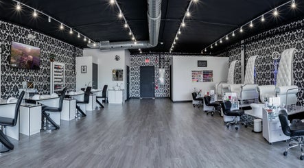 Impress Nail Room