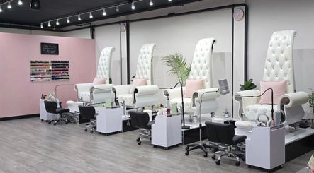 Impress Nail Room 2paveikslėlis