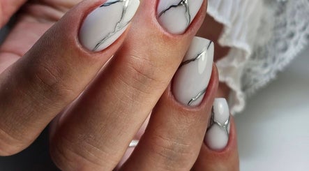 Impress Nail Room 3paveikslėlis