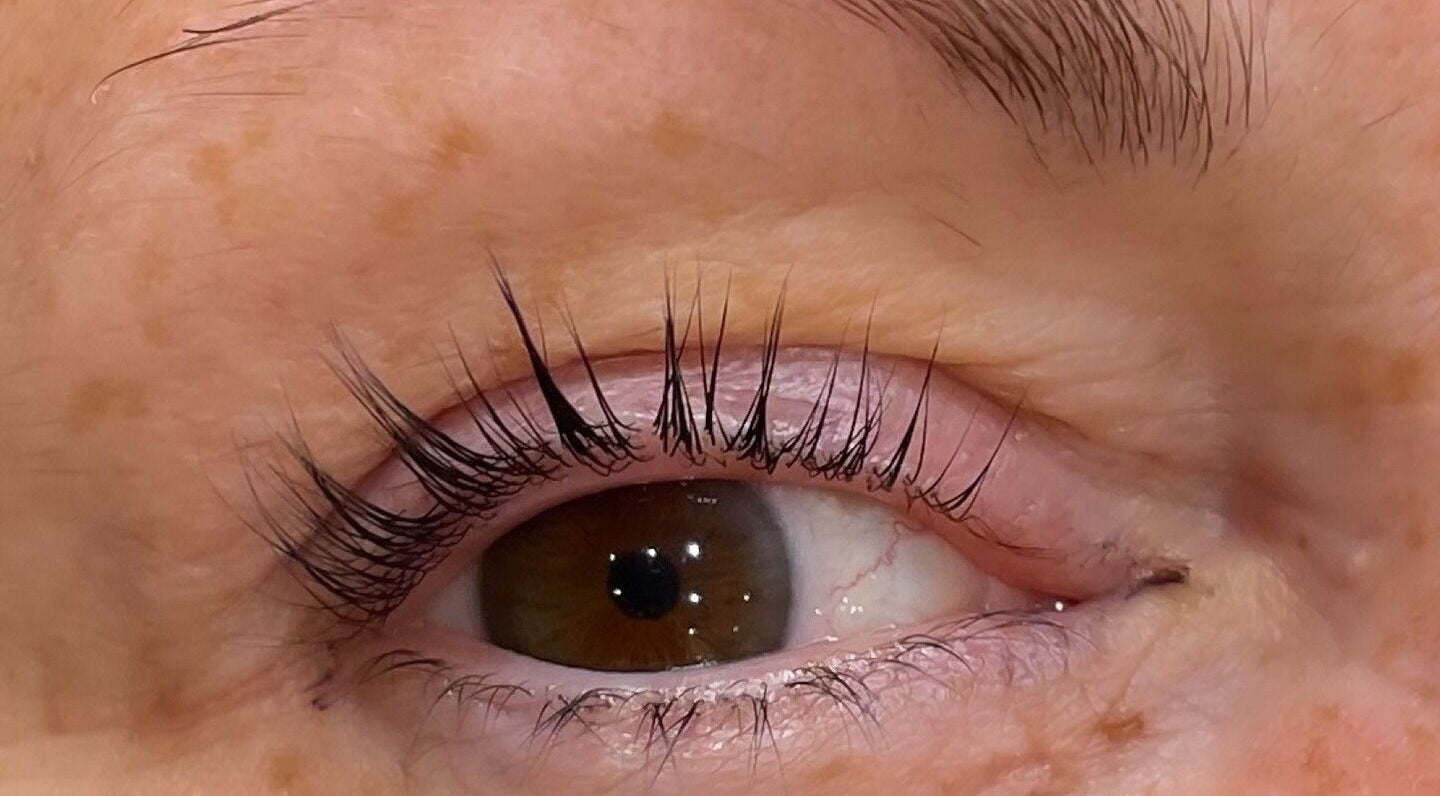 Close-up of expertly applied lashes at Dee's Beauty in Chineham, England, GB, highlighting the precision work.