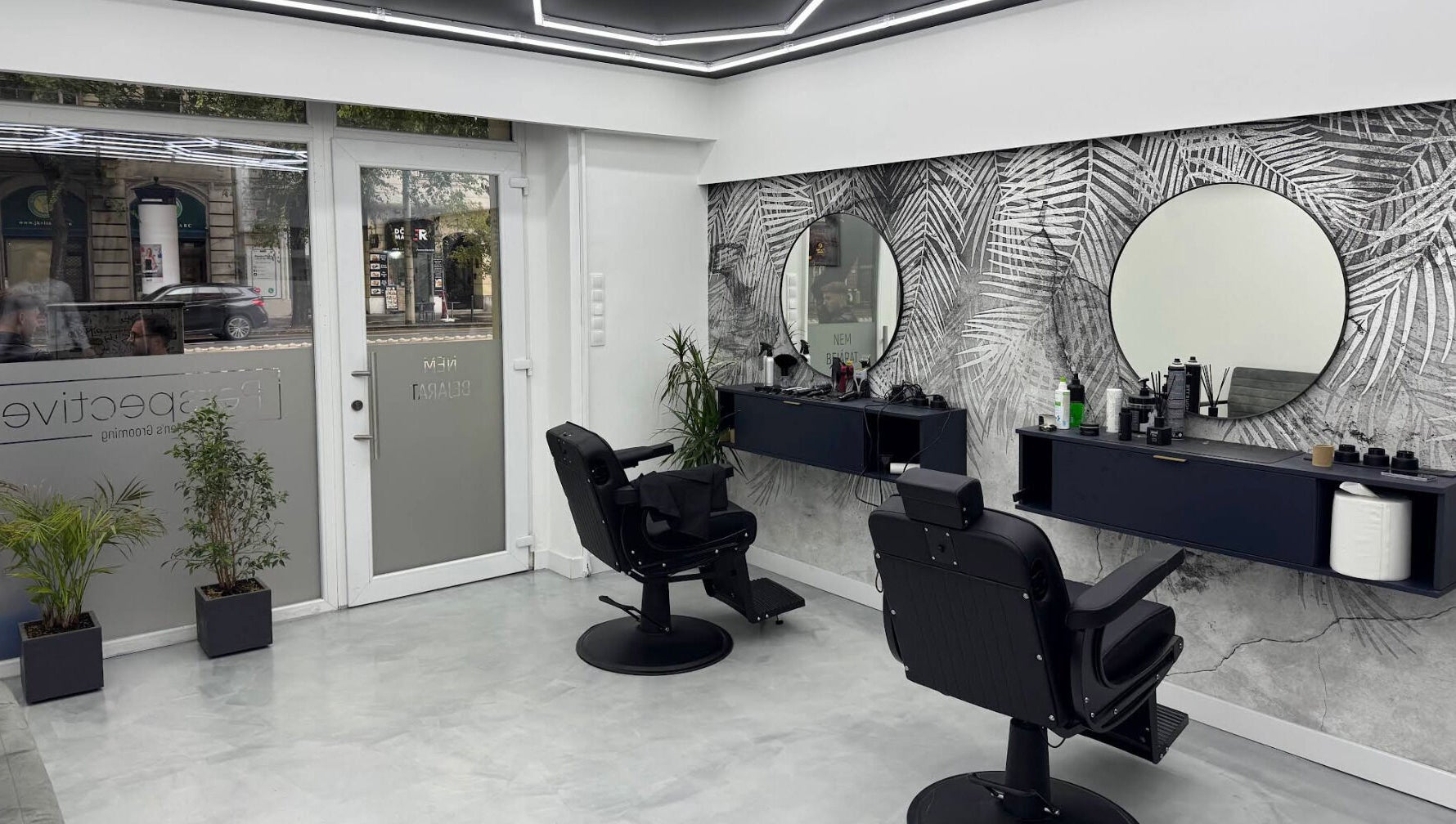 Perspective Men’s Grooming modern belső tere Budapest, Magyar, HU.
