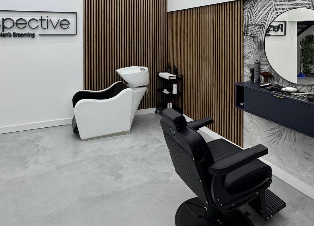 Stílusos belső tér a Perspective Men’s Grooming szalonban, Budapest, Magyar, HU.