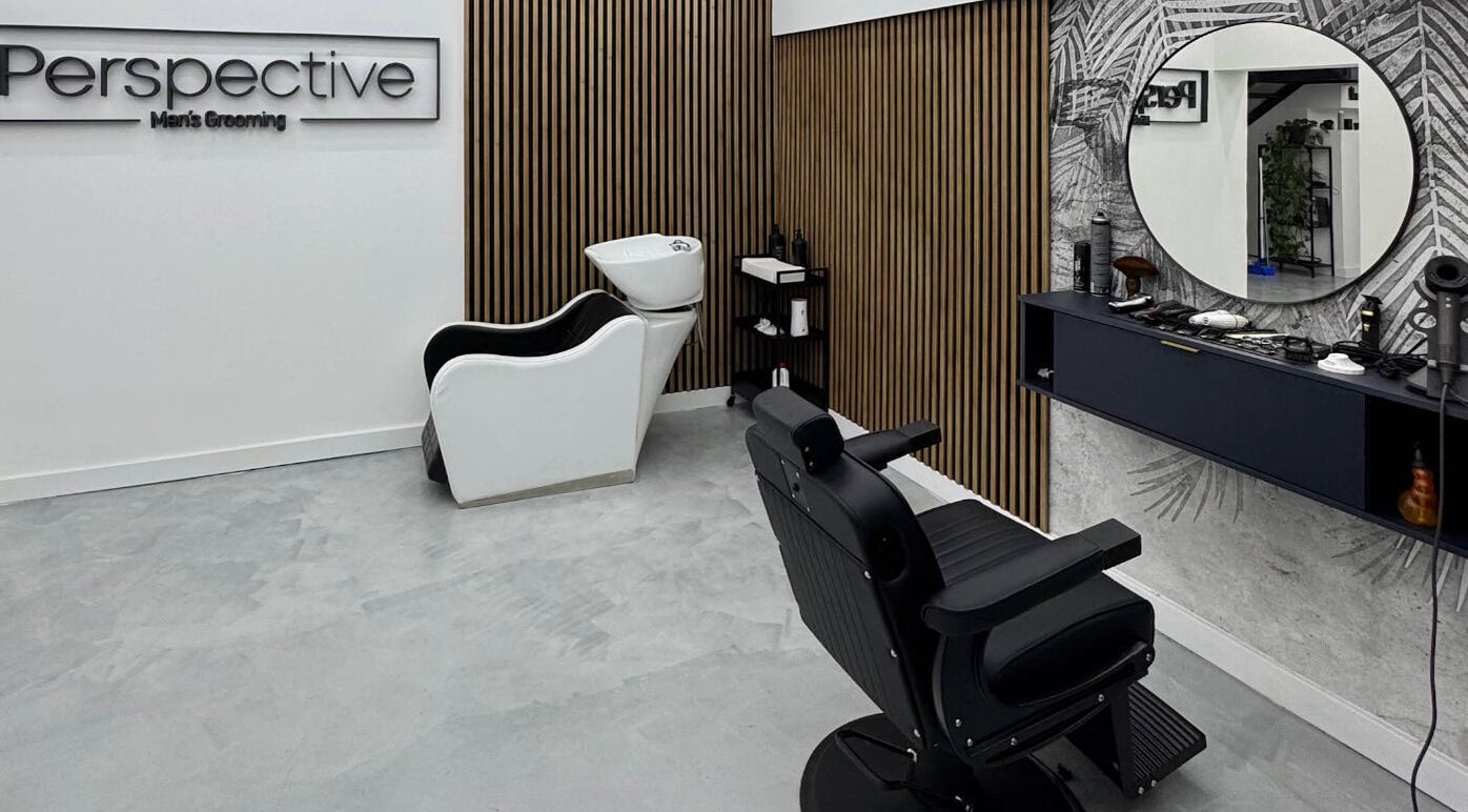 Stílusos belső tér a Perspective Men’s Grooming szalonban, Budapest, Magyar, HU.