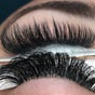 Lola’s Locks and Lashes
