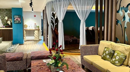 Jari Jari Spa - Pan Borneo Hotel image 2