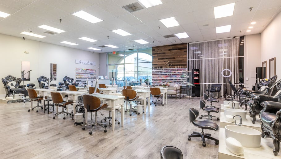 The Nail Bar Glendale - 1427 W Glenoaks Blvd изображение 1