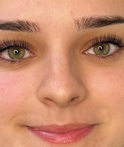 NEWMARKET EYELASH EXTENSIONS image 2