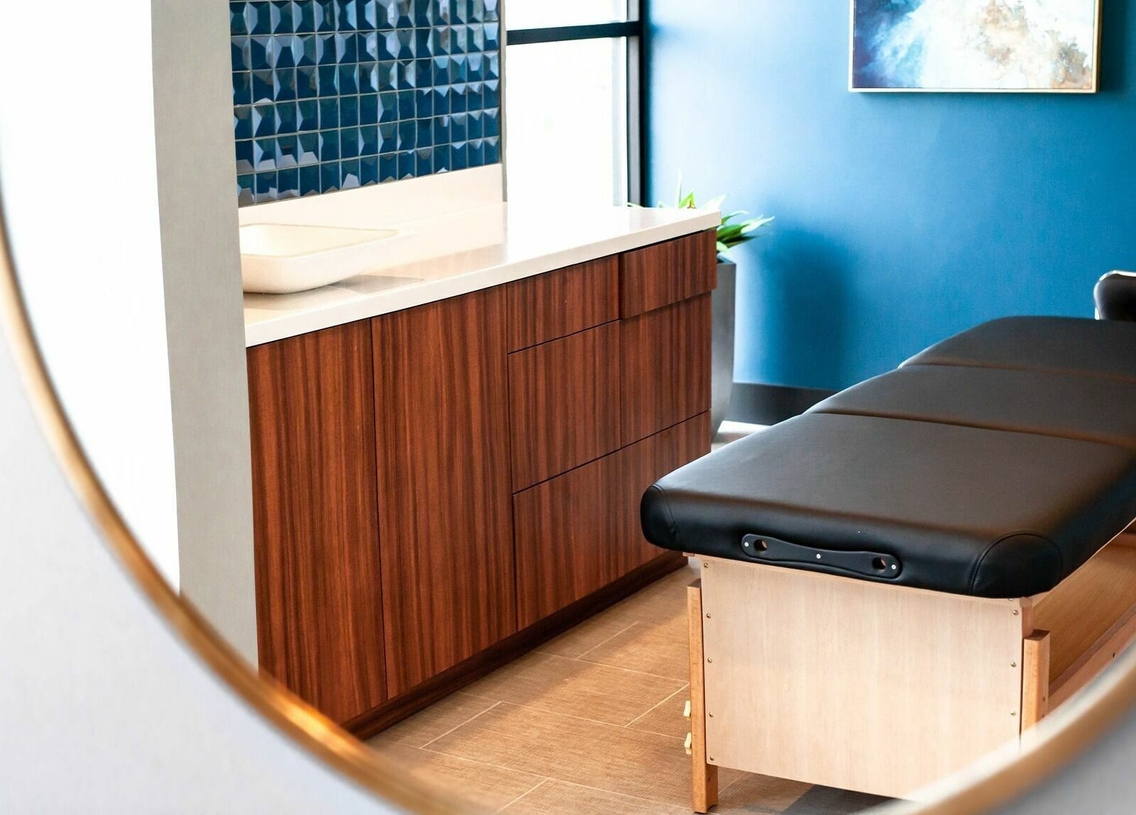 Relaxing treatment room at Nirvana Beauty Lounge, Reno, Nevada, US with a modern aesthetic.