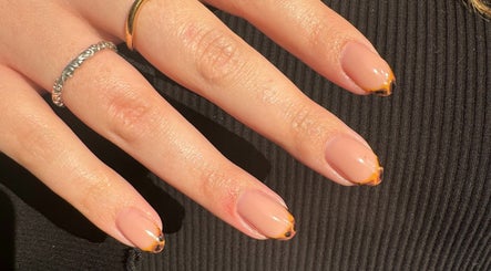 hình ảnh 3 của Aurae London - Nail Artistry & Beauty