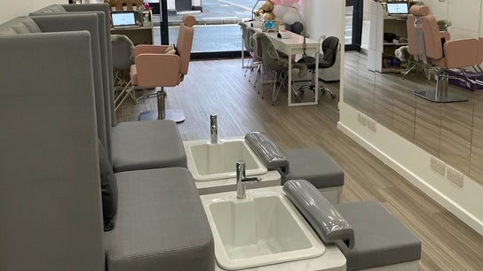 Aurae London - Nail Artistry & Beauty