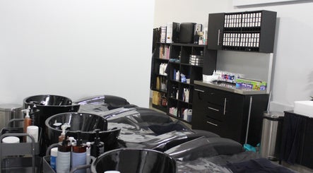 Vinh Hair Artistry 4 /225 Cabramatta Rd West, 2166, NSW imagem 2