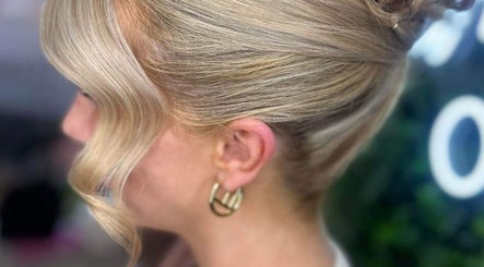 Sian Hair and Beauty image 3