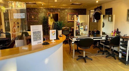 Headquarters Hair Company