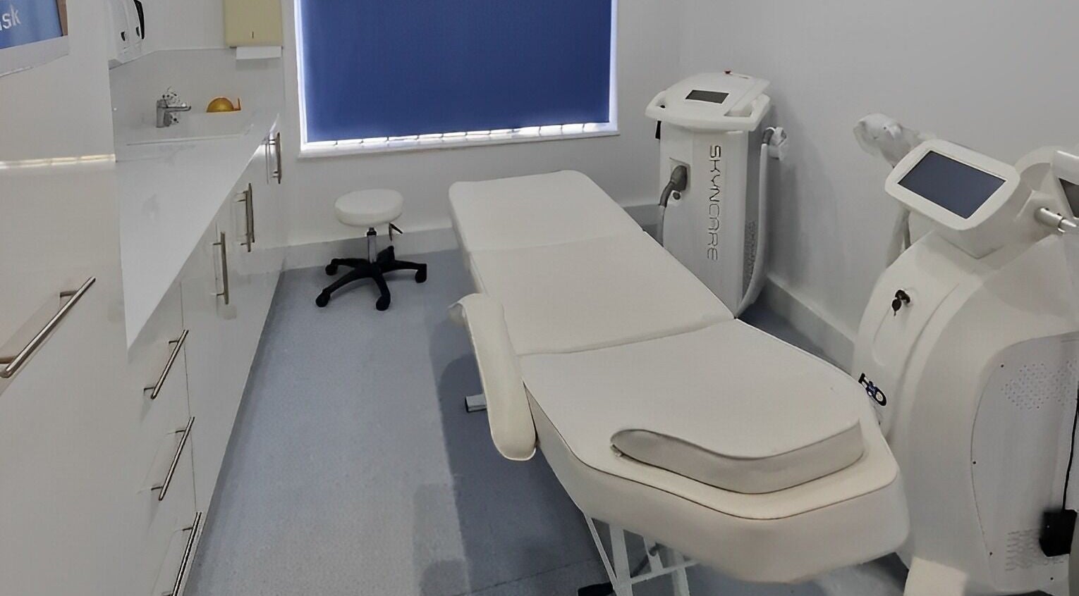 Bright treatment room at Javaani Medical and Aesthetics in Hazlemere, England, GB with modern equipment.