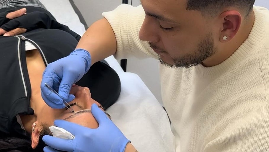 The Brow Lounge image 1
