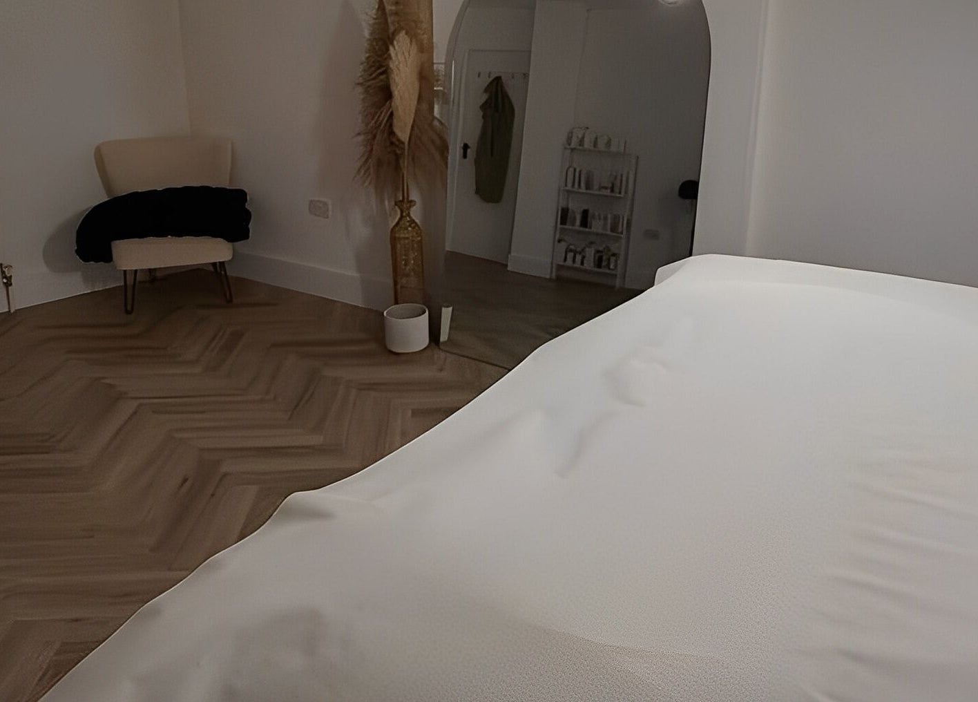 Elegant treatment room at The Facialist Hampshire in Farleigh Wallop, England, GB with calming decor.