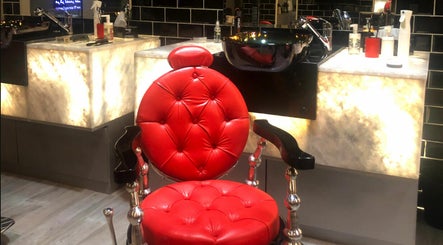 Stayli Barber Lounge kép 2