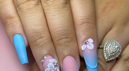 hình ảnh 2 của Liz Bruce - Nail Artist