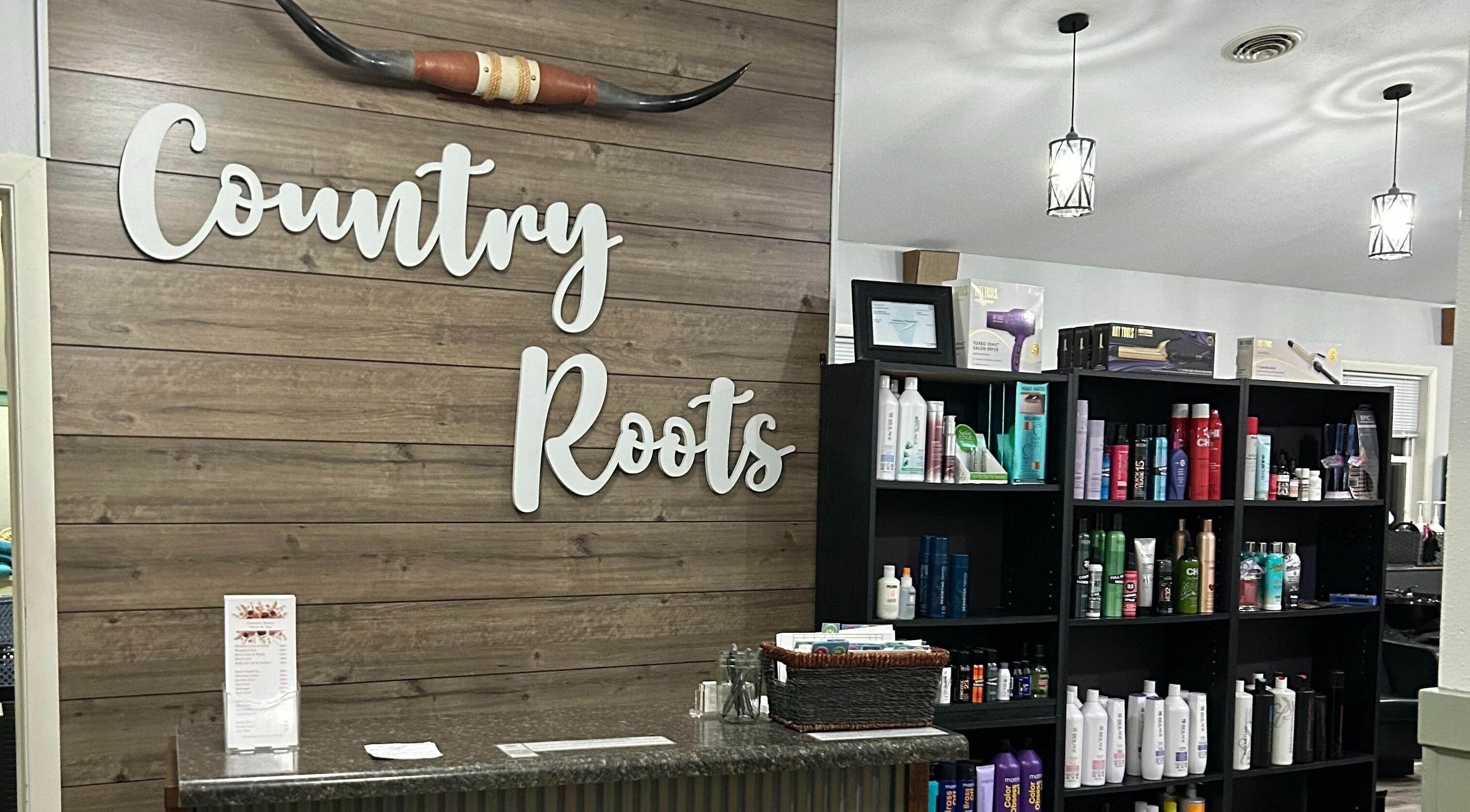 Country Roots reception with wooden wall decor, Stockton, Illinois, US.