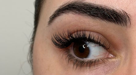 Flirtylashesss image 2