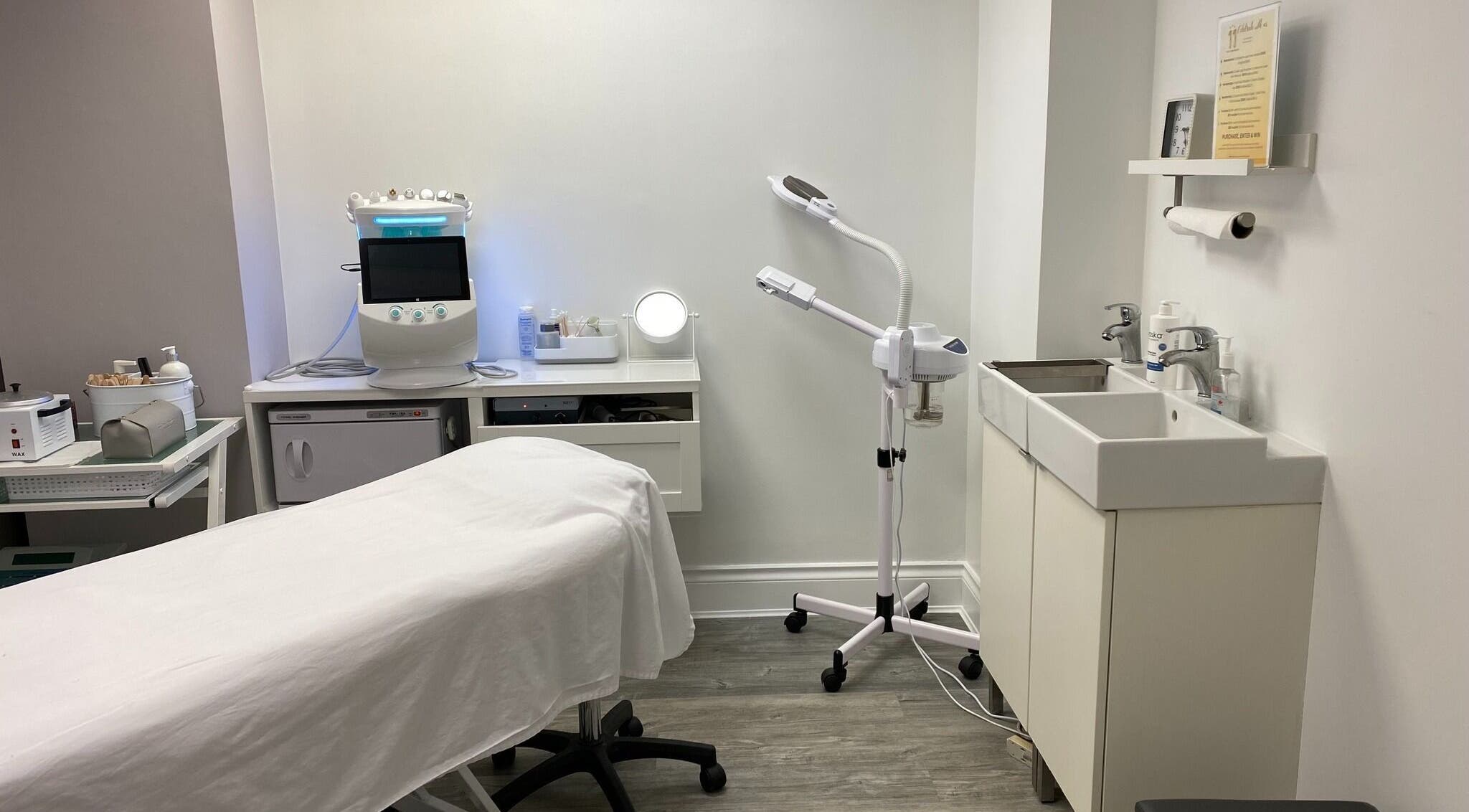 Professional treatment room at Voka Deka Esthetics Salon, Vancouver, BC, CA, featuring modern equipment.