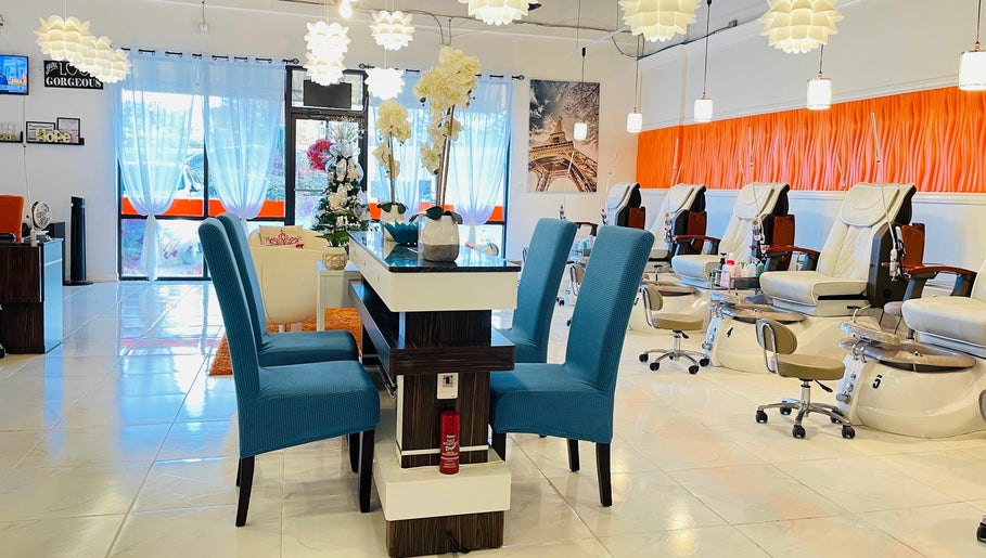 Together Nail Parlor afbeelding 1
