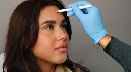 B Aesthetics Clinic image 3