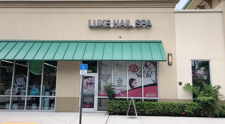 Luxe Nails Spa