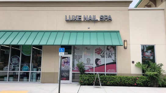 Luxe Nails Spa