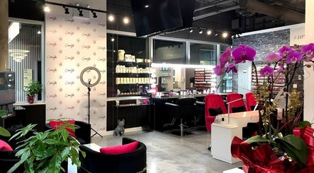 Immagine 3, UrbanGlo Beauty Lounge