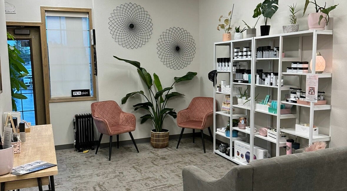Trystine Studio's cozy seating area in Mount Vernon, Washington, US with plants and product displays.