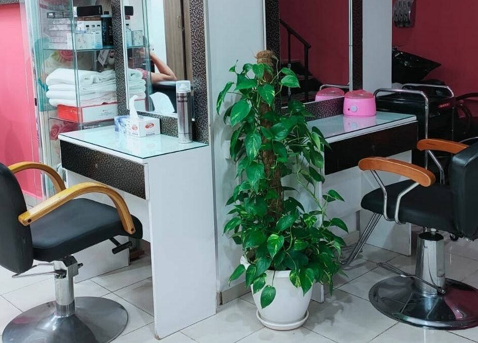 Bright, welcoming salon station with mirror at Al Nahlah Ladies Saloon, Sharjah, Sharjah, AE.